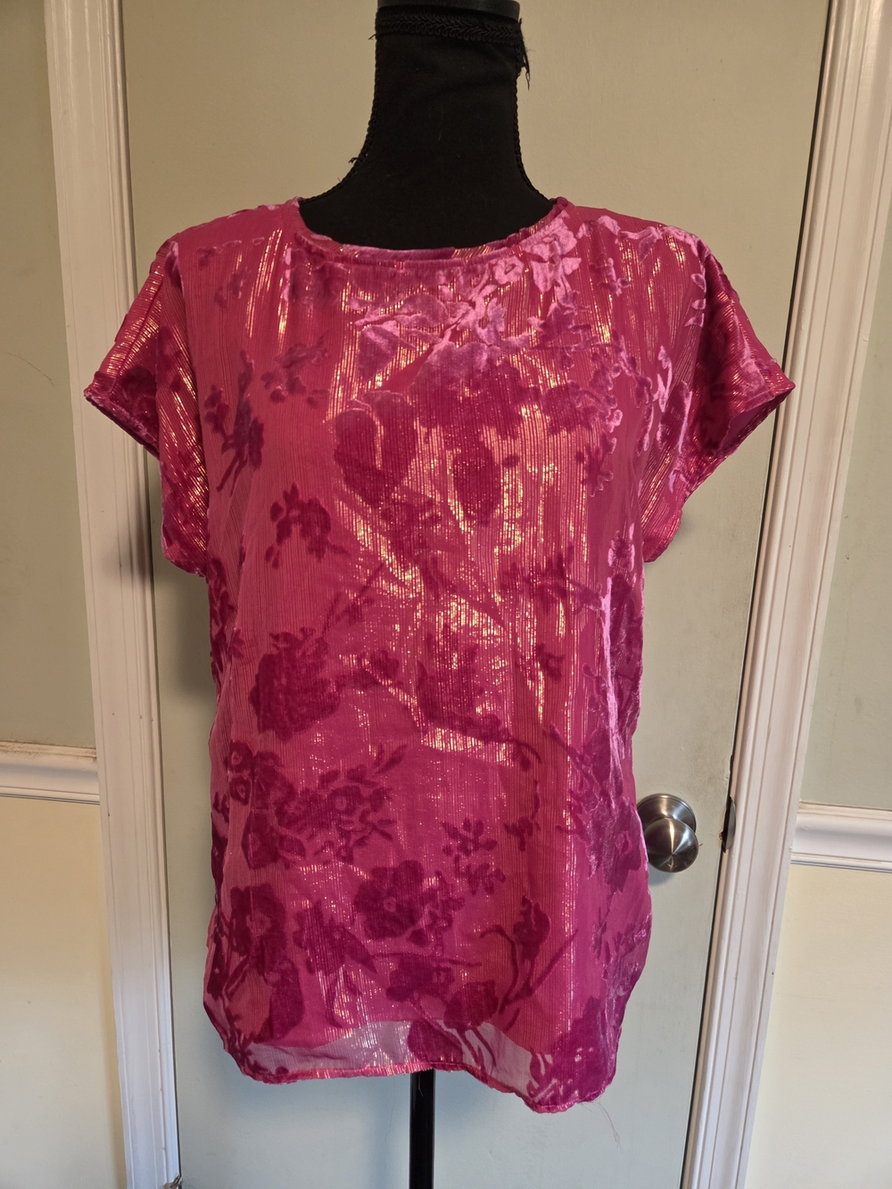 Shimmery Pink Floral Burnout Short Sleeve Blouse